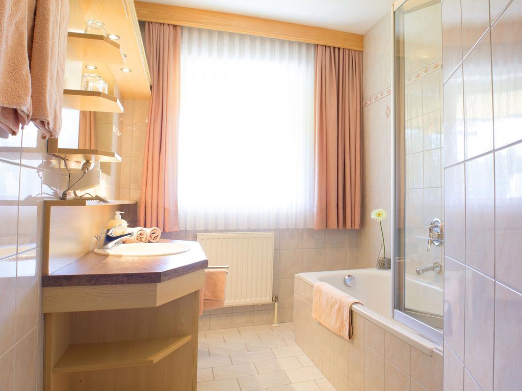 Apartmenthaus Brigitte 로이타쉬 객실 사진